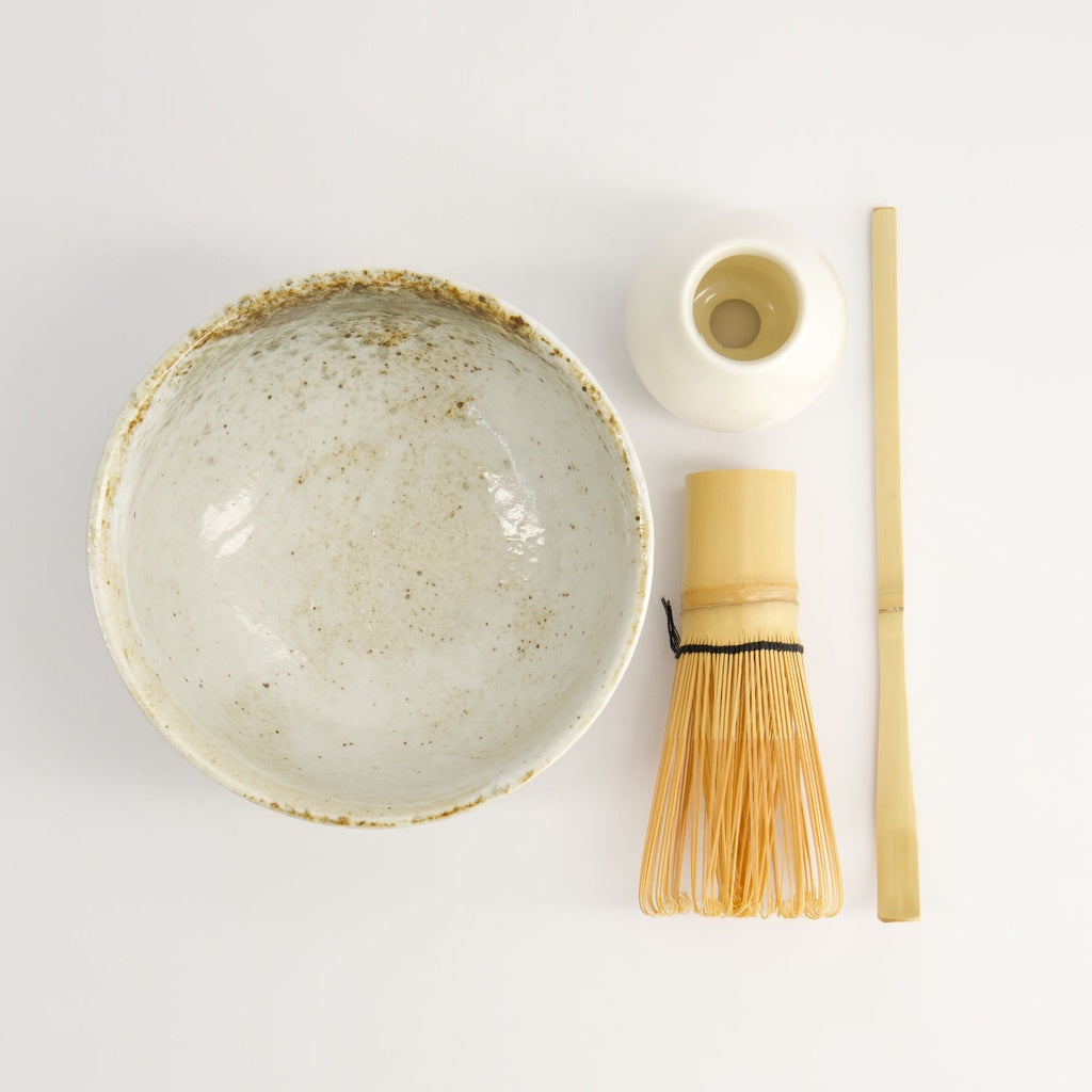 Matcha giftset Yukishino van Tokyo Design met kom, chasen, chashaku en houder in cadeauverpakking