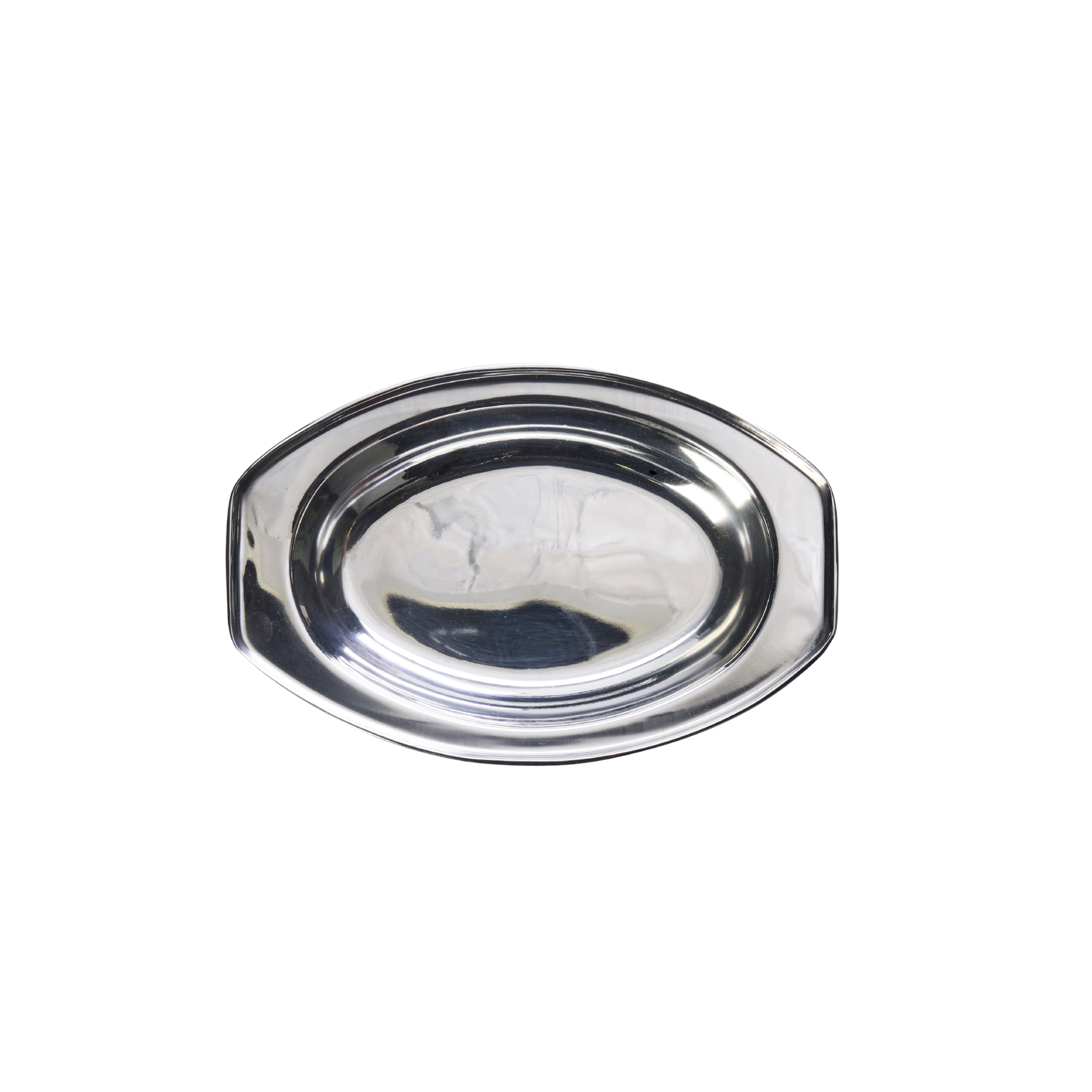Stainless steel tray met hapjes en snacks op een moderne tafelsetting.